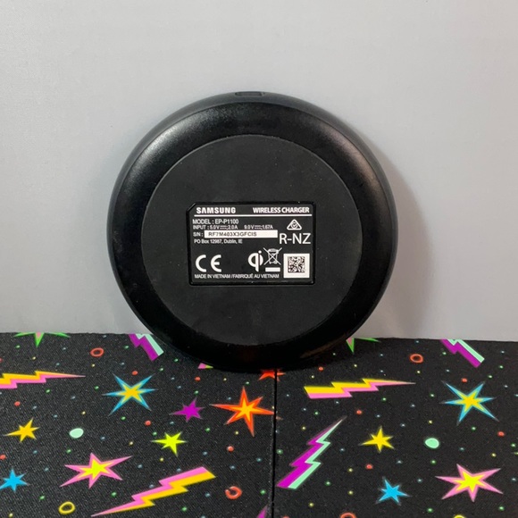 Samsung Wireless Charger Pad only **see description - Picture 2 of 4